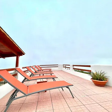 Bonito Apartamento De Un Dormitorio Con Terraza, Solarium Y Vistas Al Mar カントリーハウス *