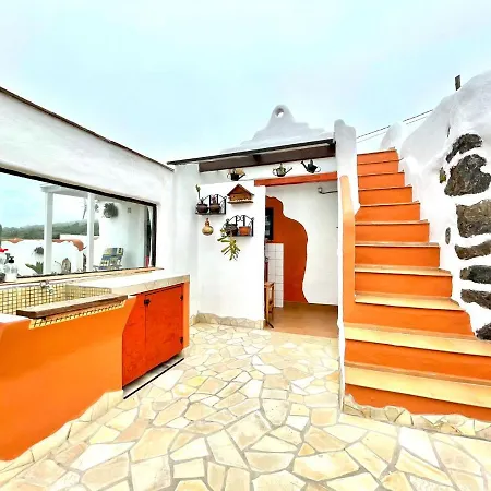 Bonito Apartamento De Un Dormitorio Con Terraza, Solarium Y Vistas Al Mar