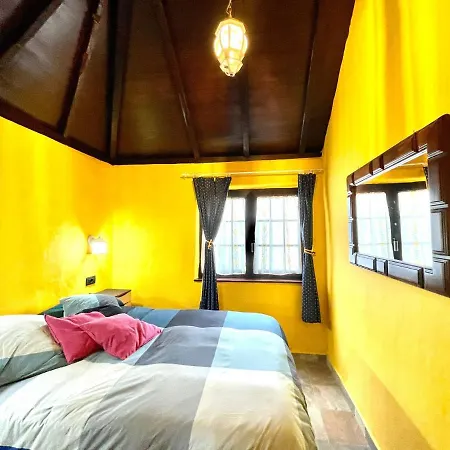 Casa di campagna Bonito Apartamento De Un Dormitorio Con Terraza, Solarium Y Vistas Al Mar *