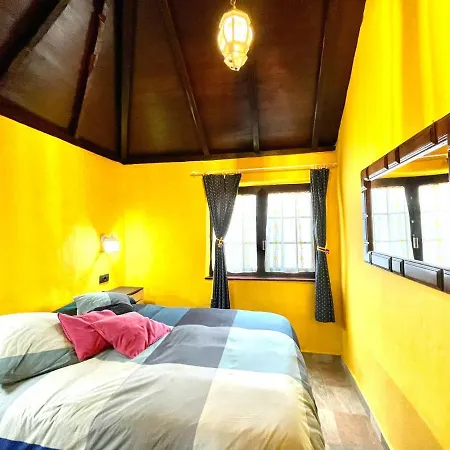 Bonito Apartamento De Un Dormitorio Con Terraza, Solarium Y Vistas Al Mar
