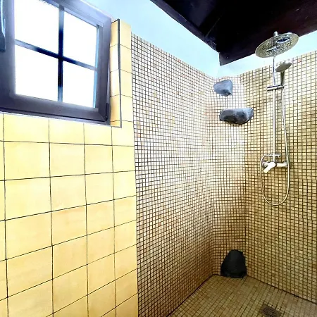 Casa di campagna Bonito Apartamento De Un Dormitorio Con Terraza, Solarium Y Vistas Al Mar