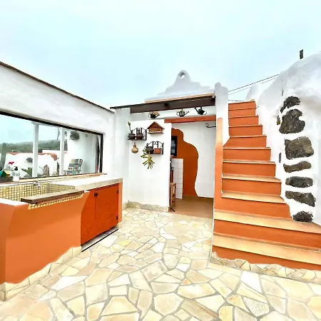 Bonito Apartamento De Un Dormitorio Con Terraza, Solarium Y Vistas Al Mar