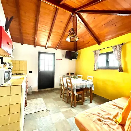 Bonito Apartamento De Un Dormitorio Con Terraza, Solarium Y Vistas Al Mar * Garachico (Tenerife)